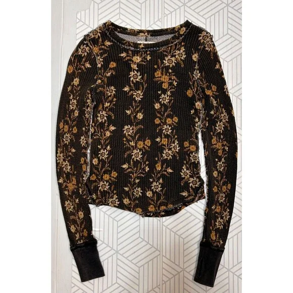 Free People Pretty Little Thermal Waffle Knit Shirt Top Small Floral Long Sleeve - Picture 4 of 10